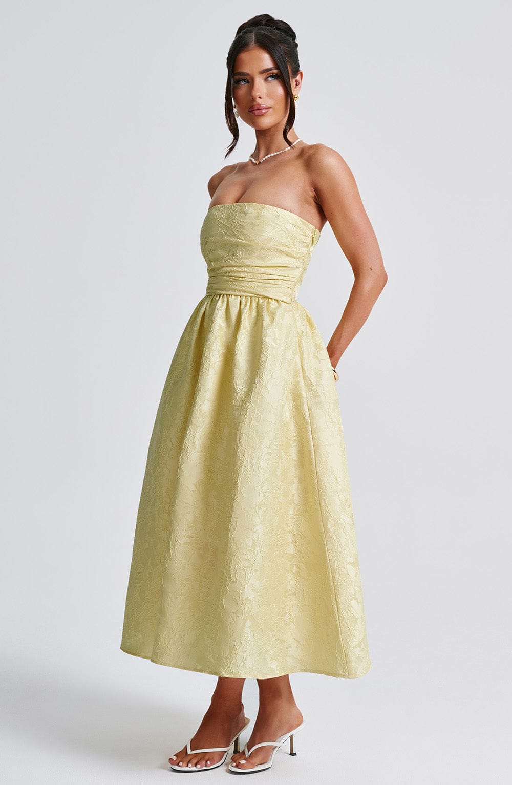 Vestido Midi Amarillo Jacquard Corsé Sara