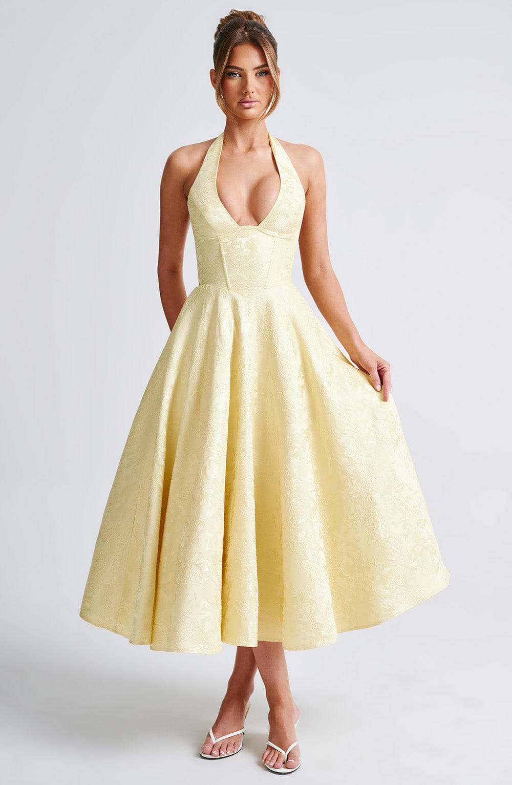 Vestido Midi Amarillo Jacquard Halter Lupita