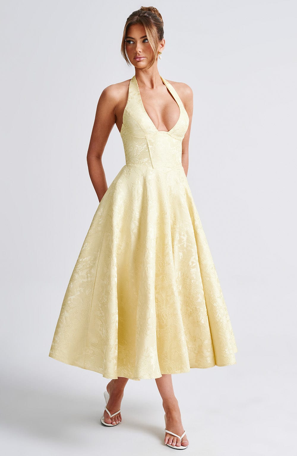 Vestido Midi Amarillo Jacquard Halter Lupita