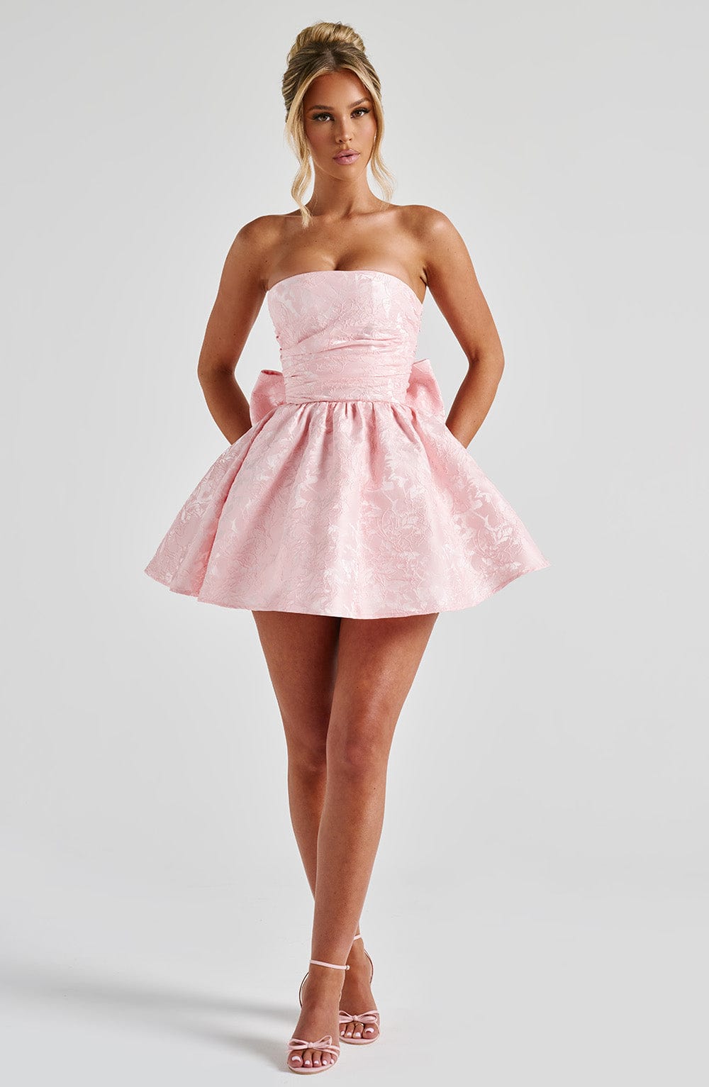 Vestido Mini Rosa Jacquard Lazo Marta