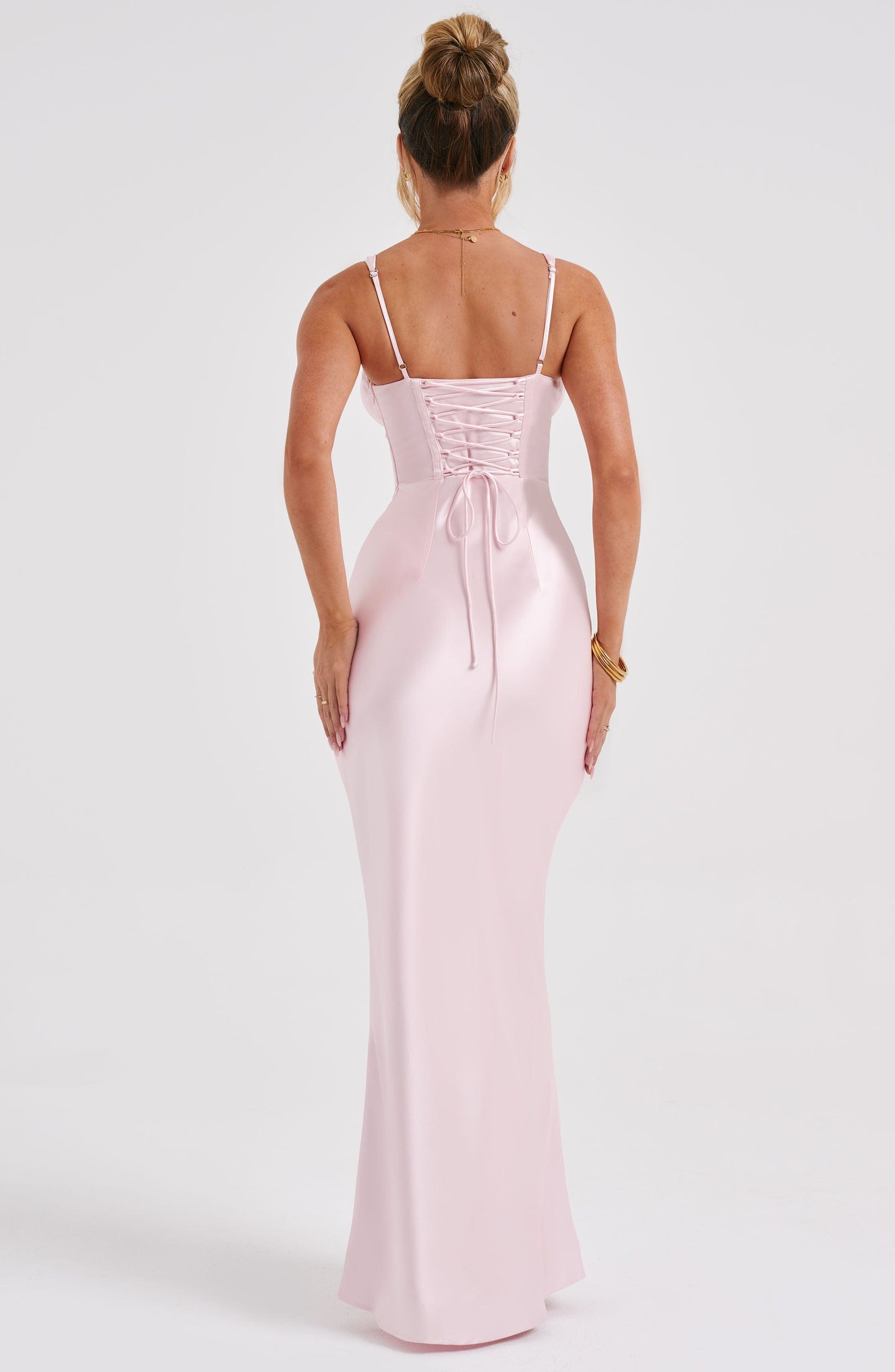 Vestido Maxi Rosa Satén Halter Clara