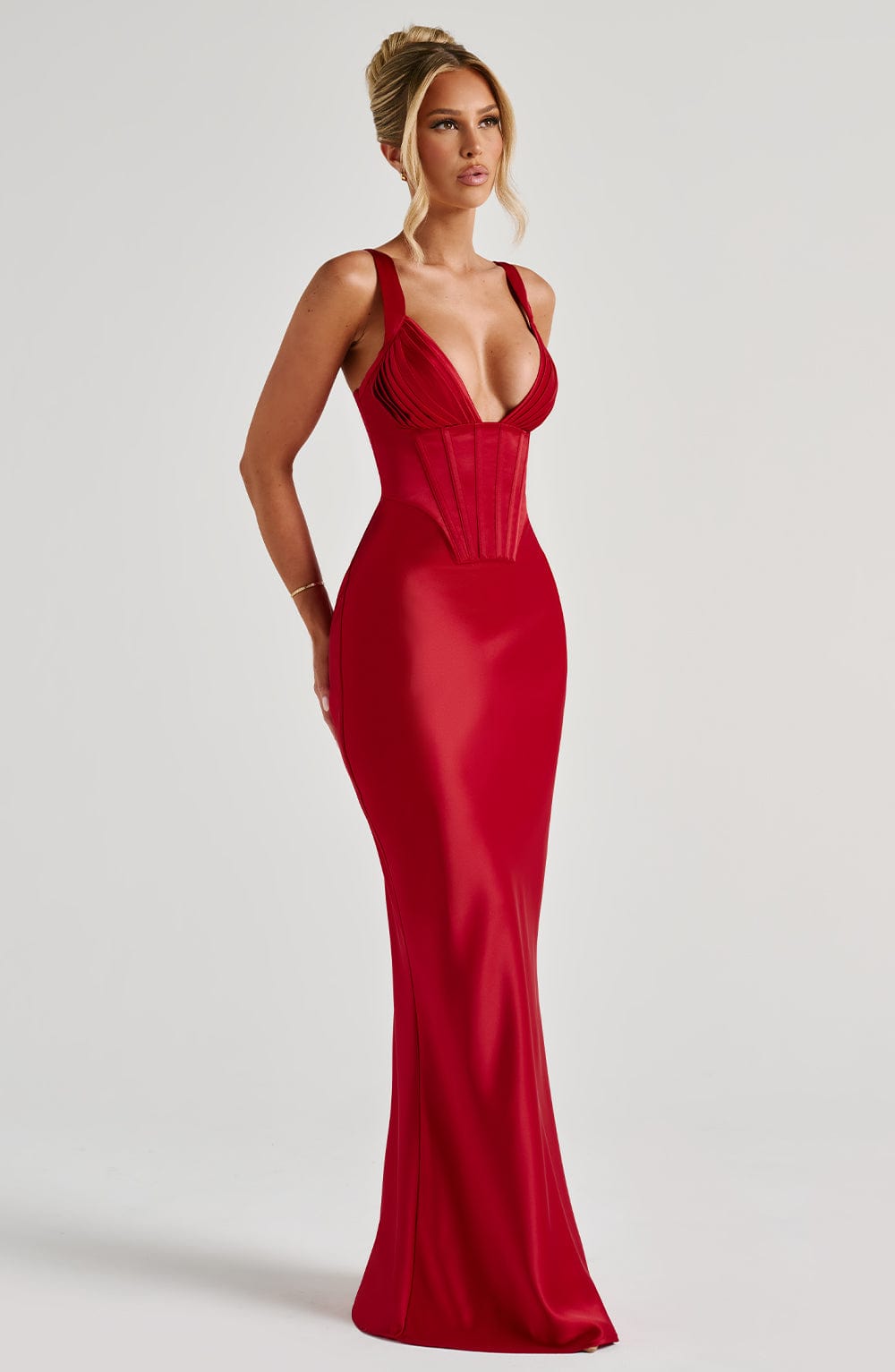 Vestido Maxi Rojo Satén Corsé Clara