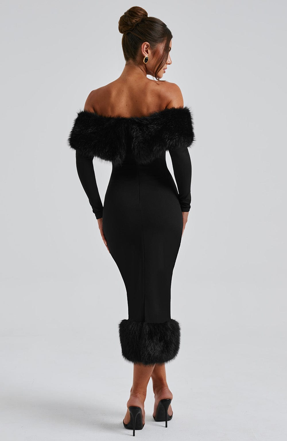 Vestido Midi Negro Bardot Piel Victoria
