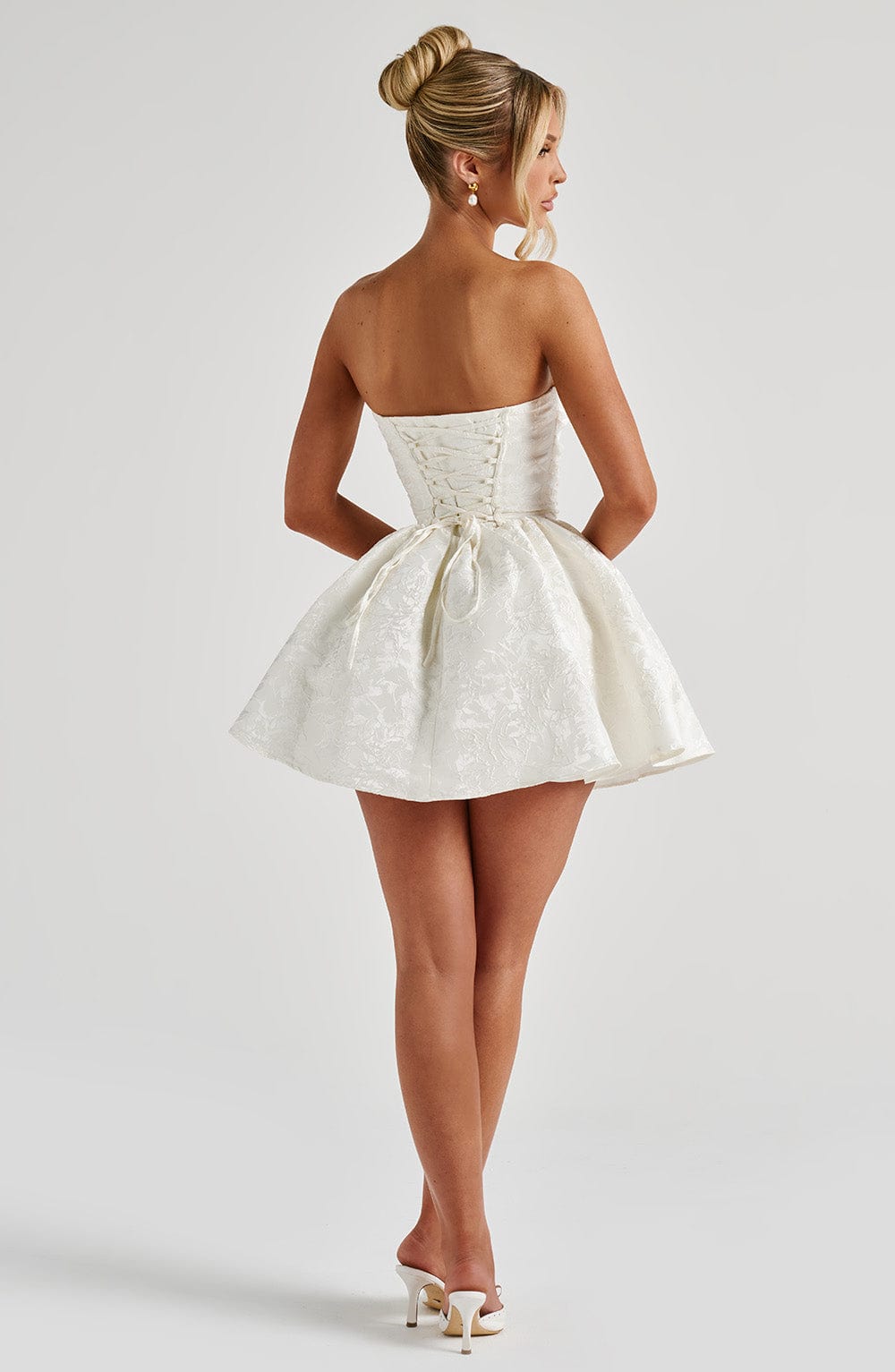 Vestido Mini Marfil Jacquard Lazo Marta