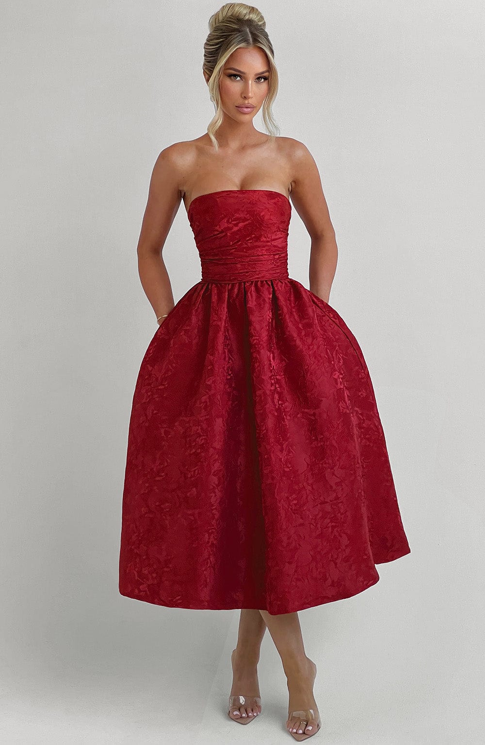 Vestido Midi Rojo Jacquard Corsé Sara