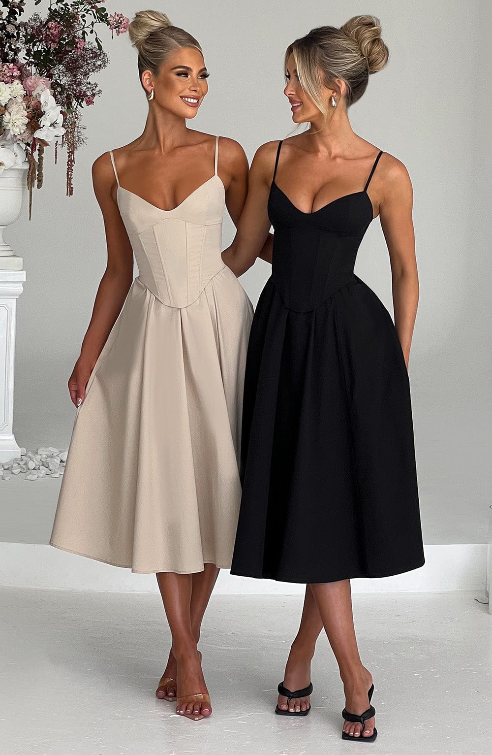 Vestido Midi Beige Voilé Corsé Camila