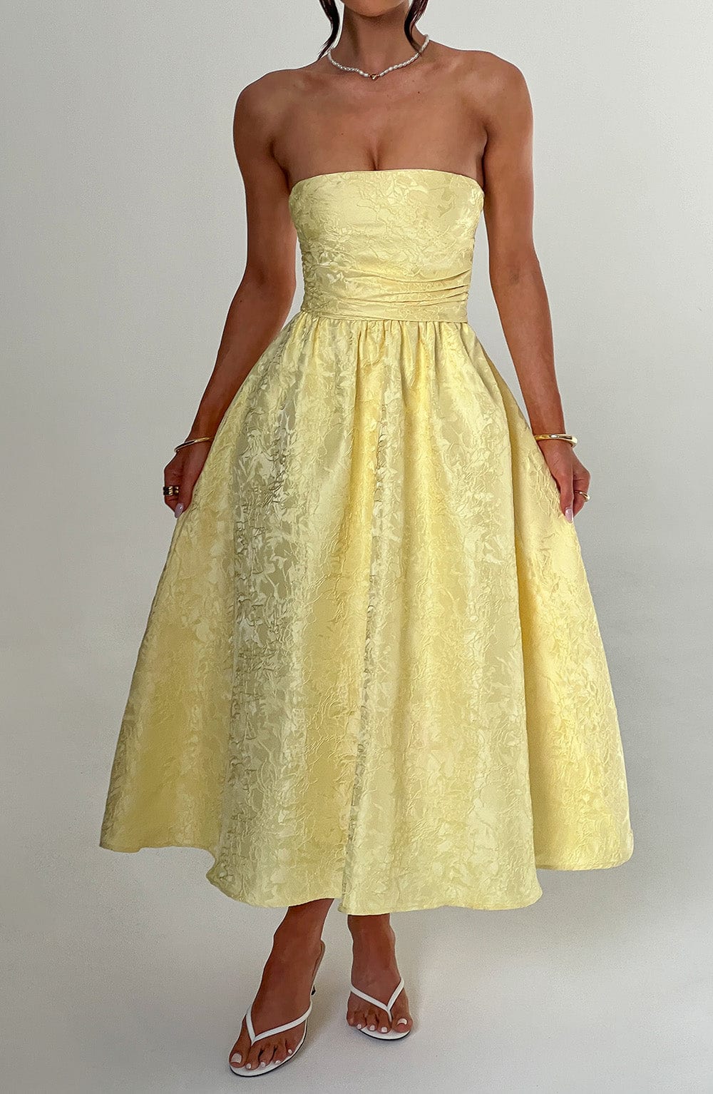 Vestido Midi Amarillo Jacquard Corsé Sara