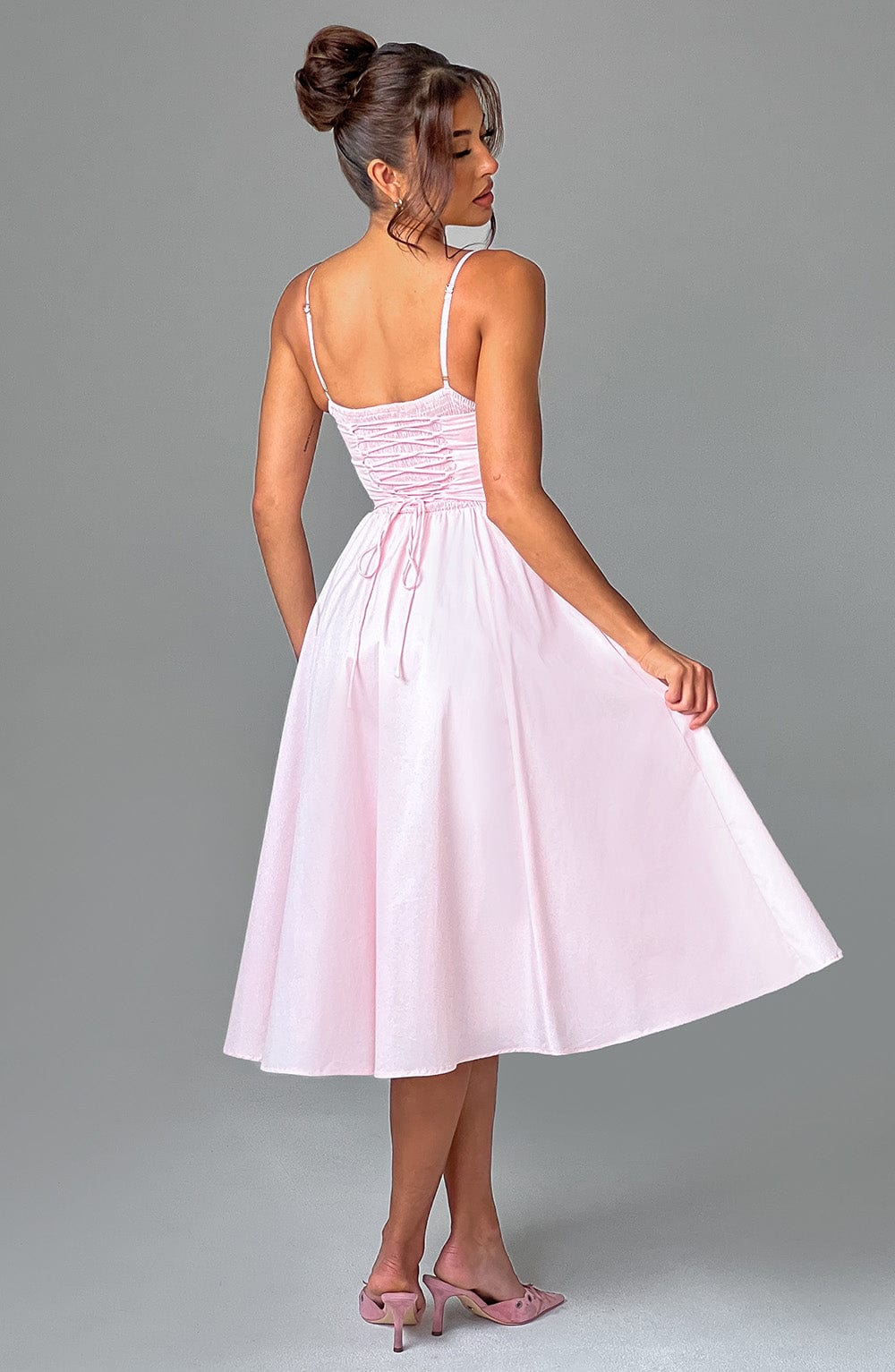 Vestido Midi Rosa Claro Voilé Corsé Camila