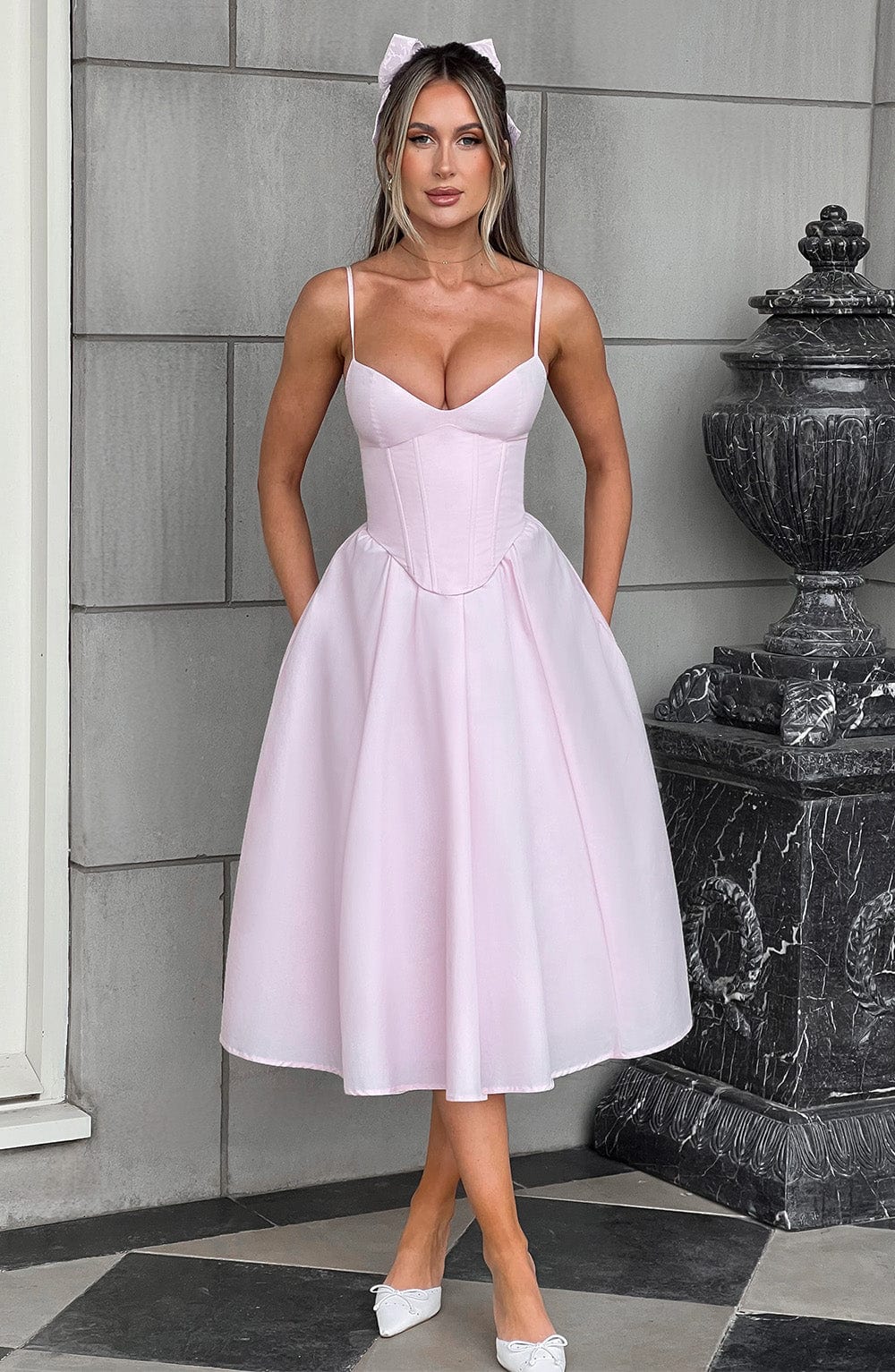 Vestido Midi Rosa Claro Voilé Corsé Camila