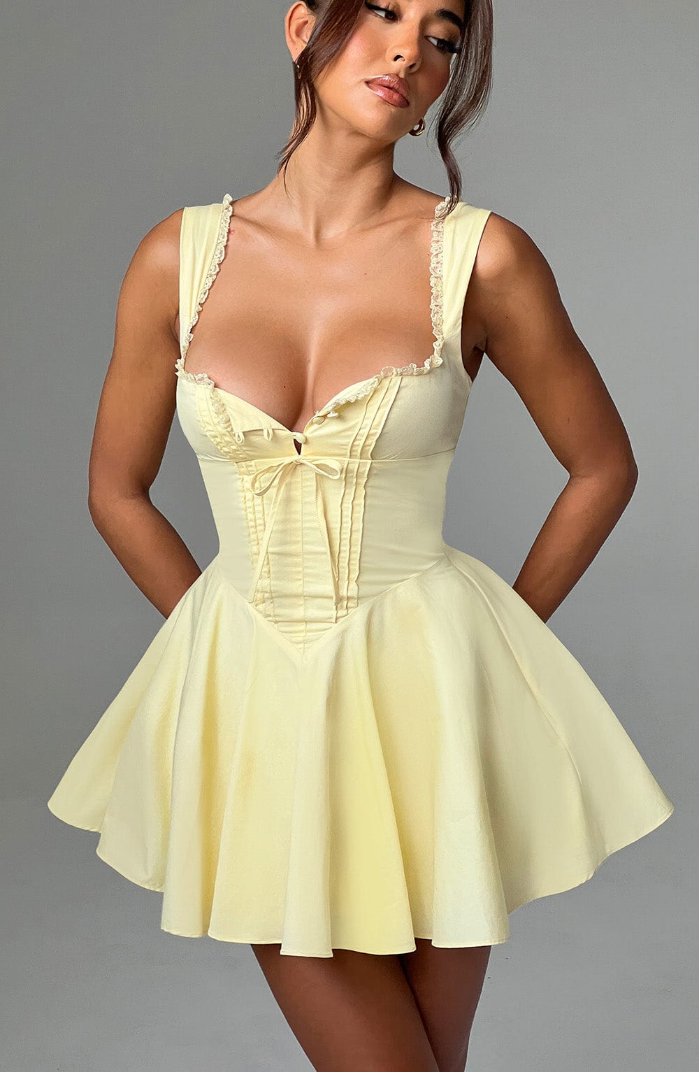 Vestido Mini Amarillo Corsé Botones Antonela