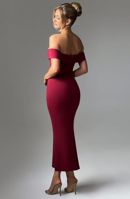 Vestido Midi Borgoña Halter Crepé Beca