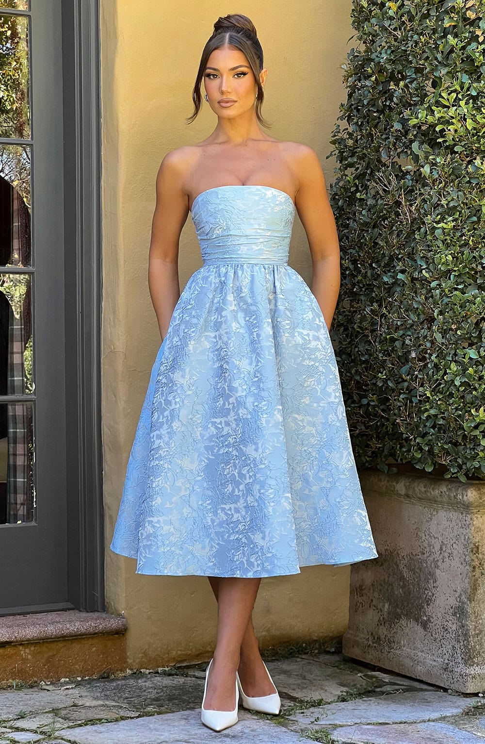 Vestido Midi Azul Jacquard Corsé Sara