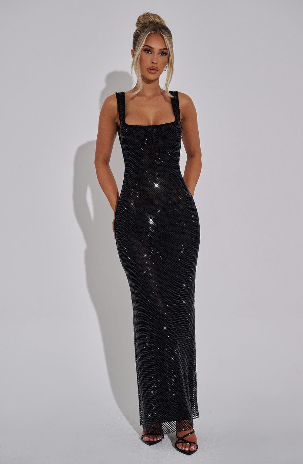 Vestido Maxi Negro Malla Pedrería Paola