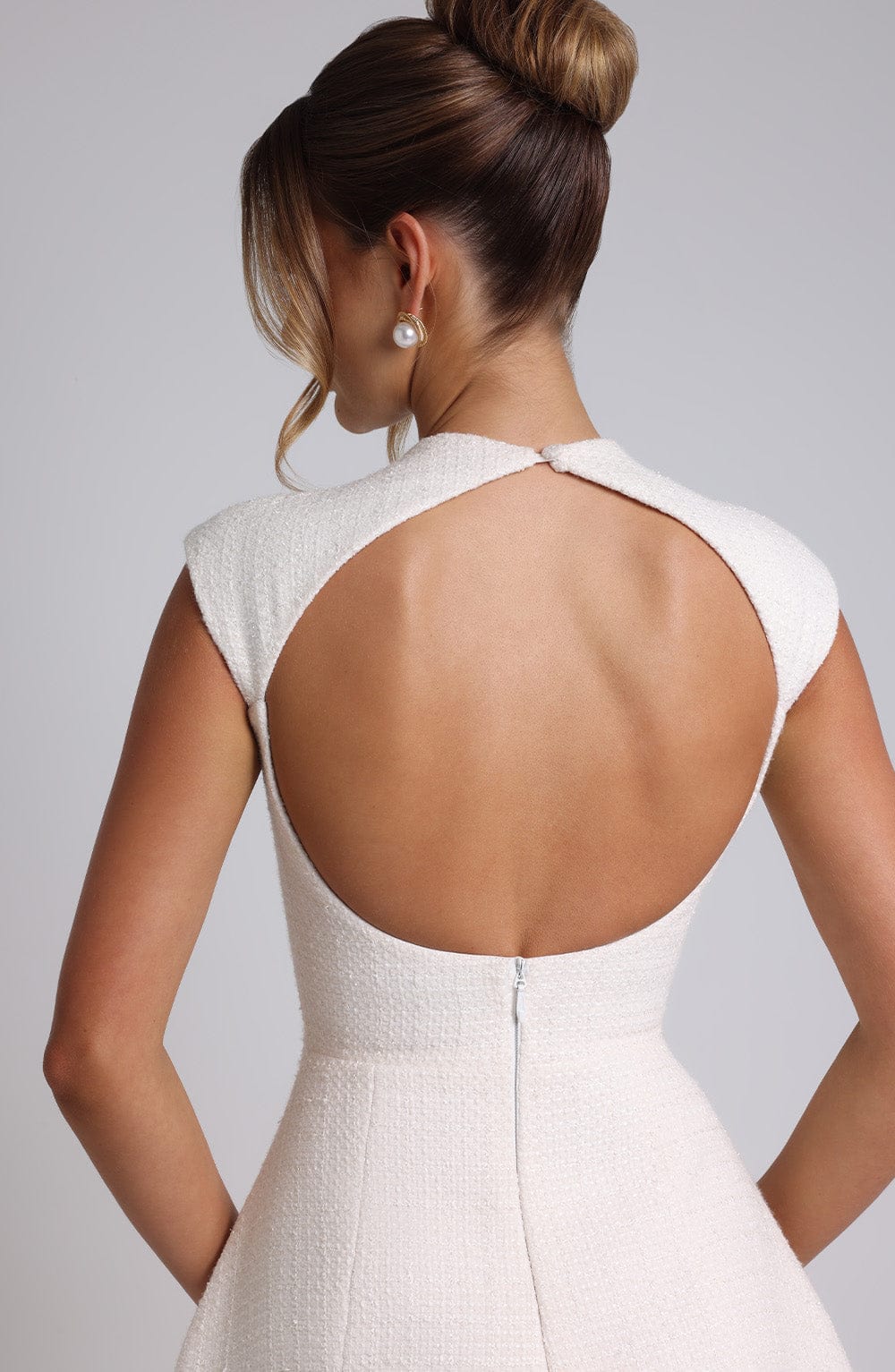 Vestido Mini Marfil Corsé Lazo Blanca