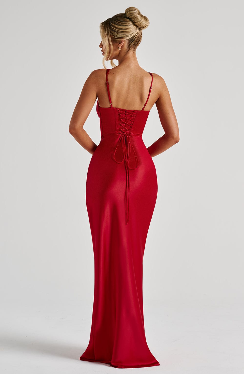 Vestido Maxi Rojo Satén Corsé Clara