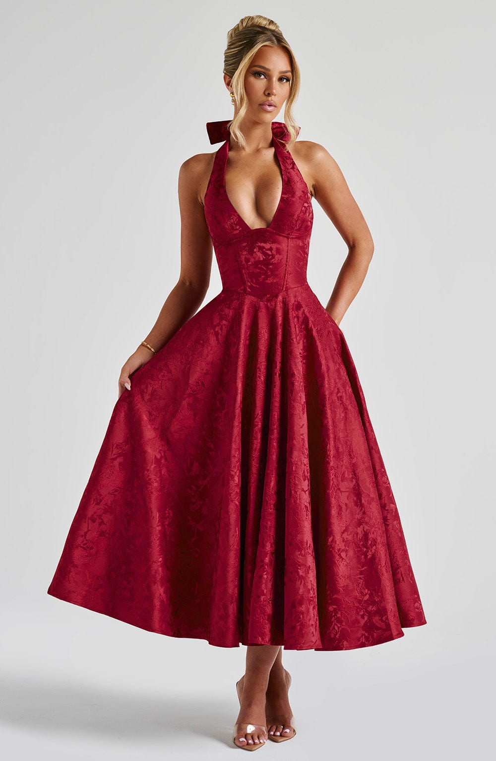 Vestido Midi Rojo Jacquard Halter Lupita