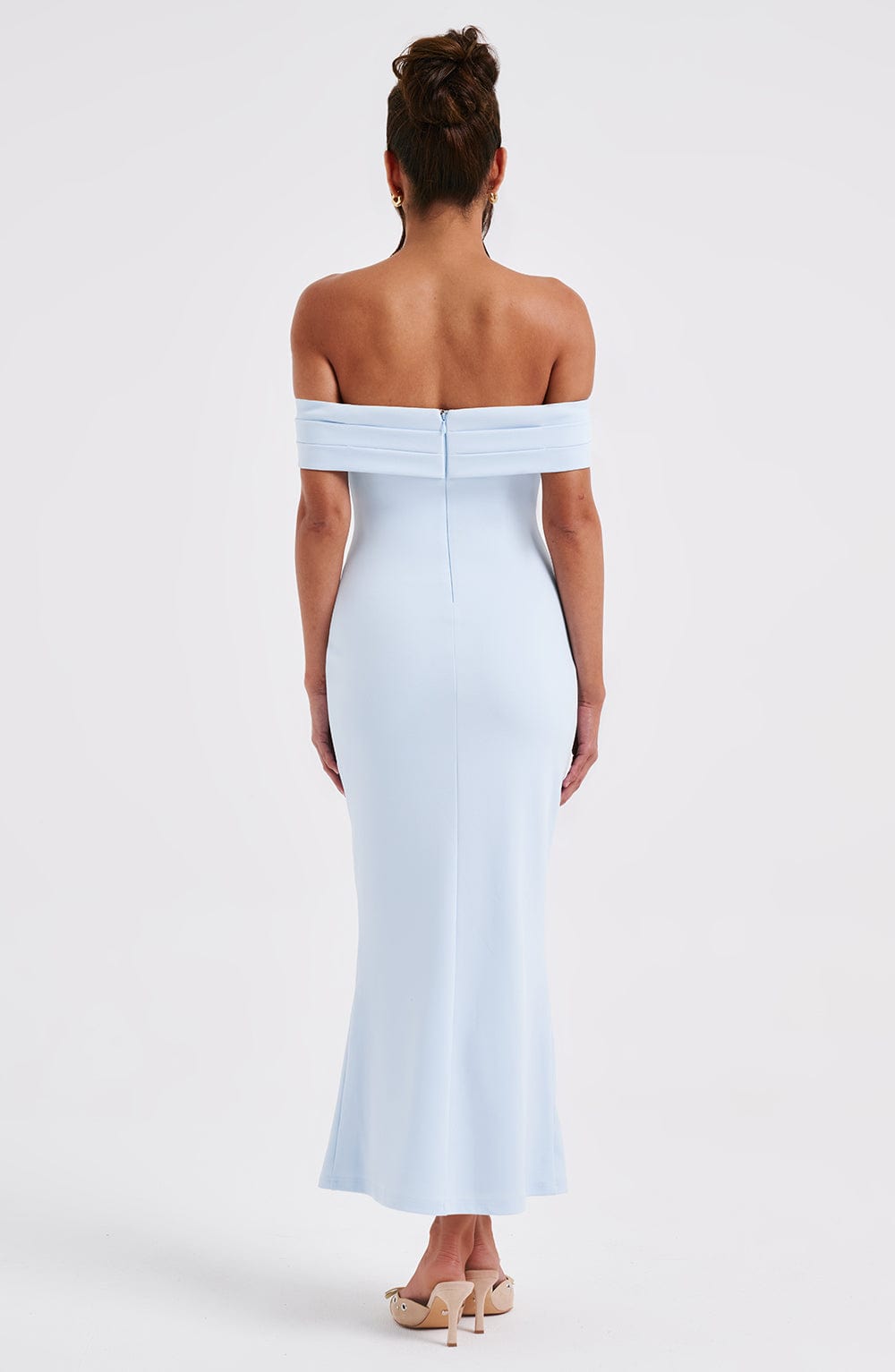 Vestido Midi Azul Halter Crepé Beca