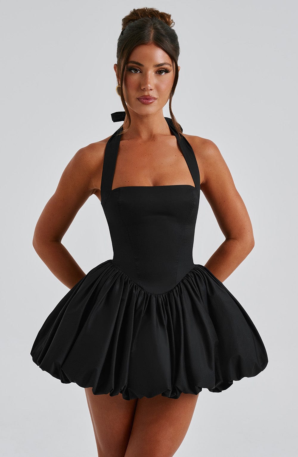 Vestido Mini Negro Halter Corsé Martina