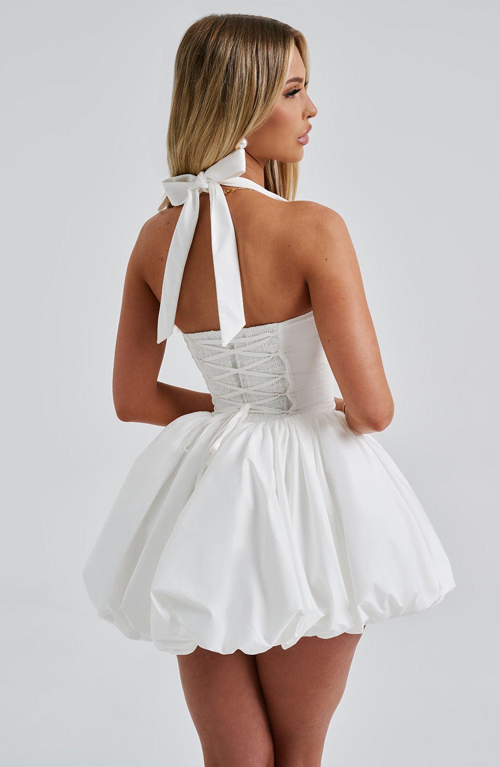 Vestido Mini Marfil Halter Corsé Martina