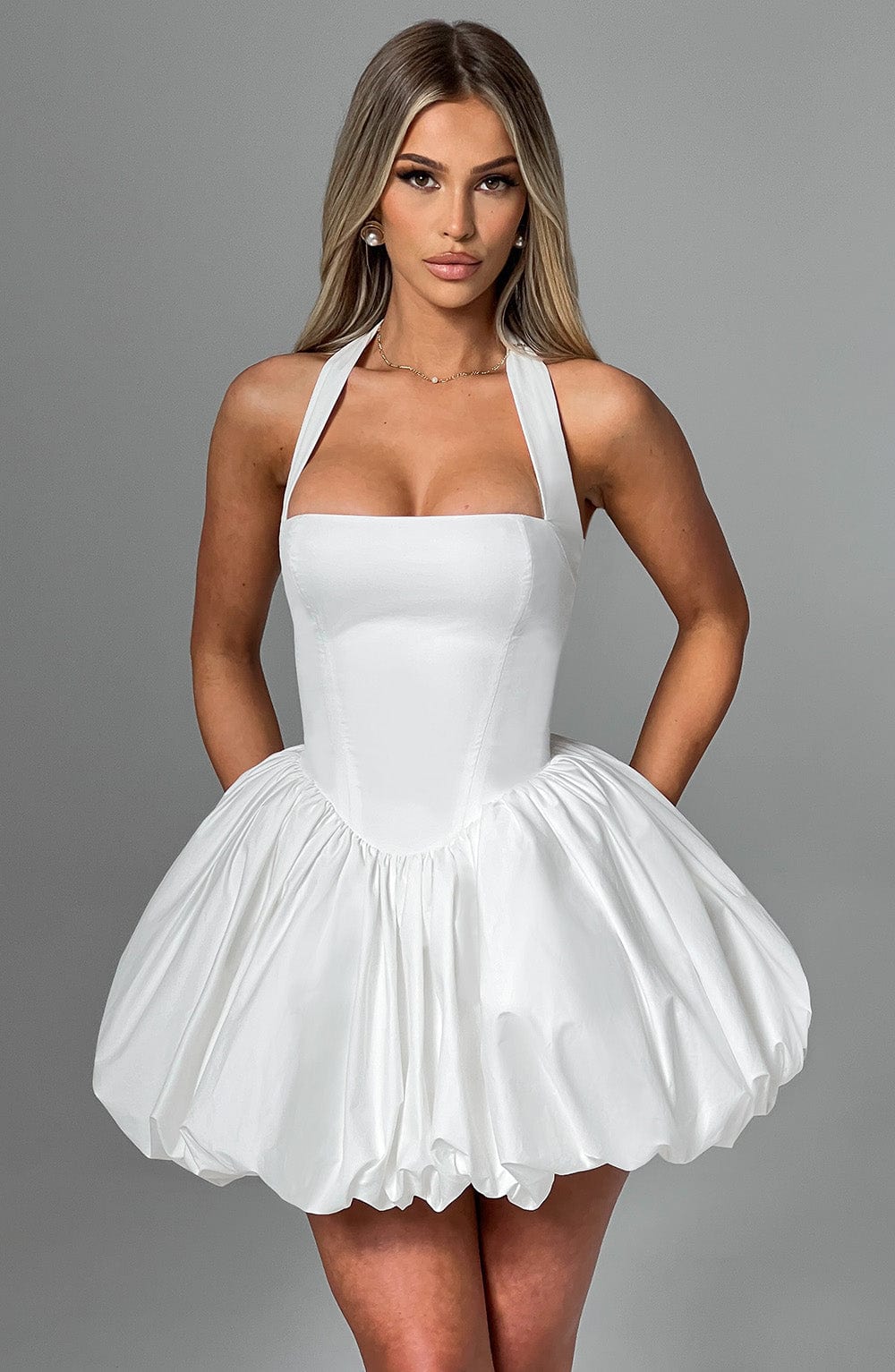 Vestido Mini Marfil Halter Corsé Martina