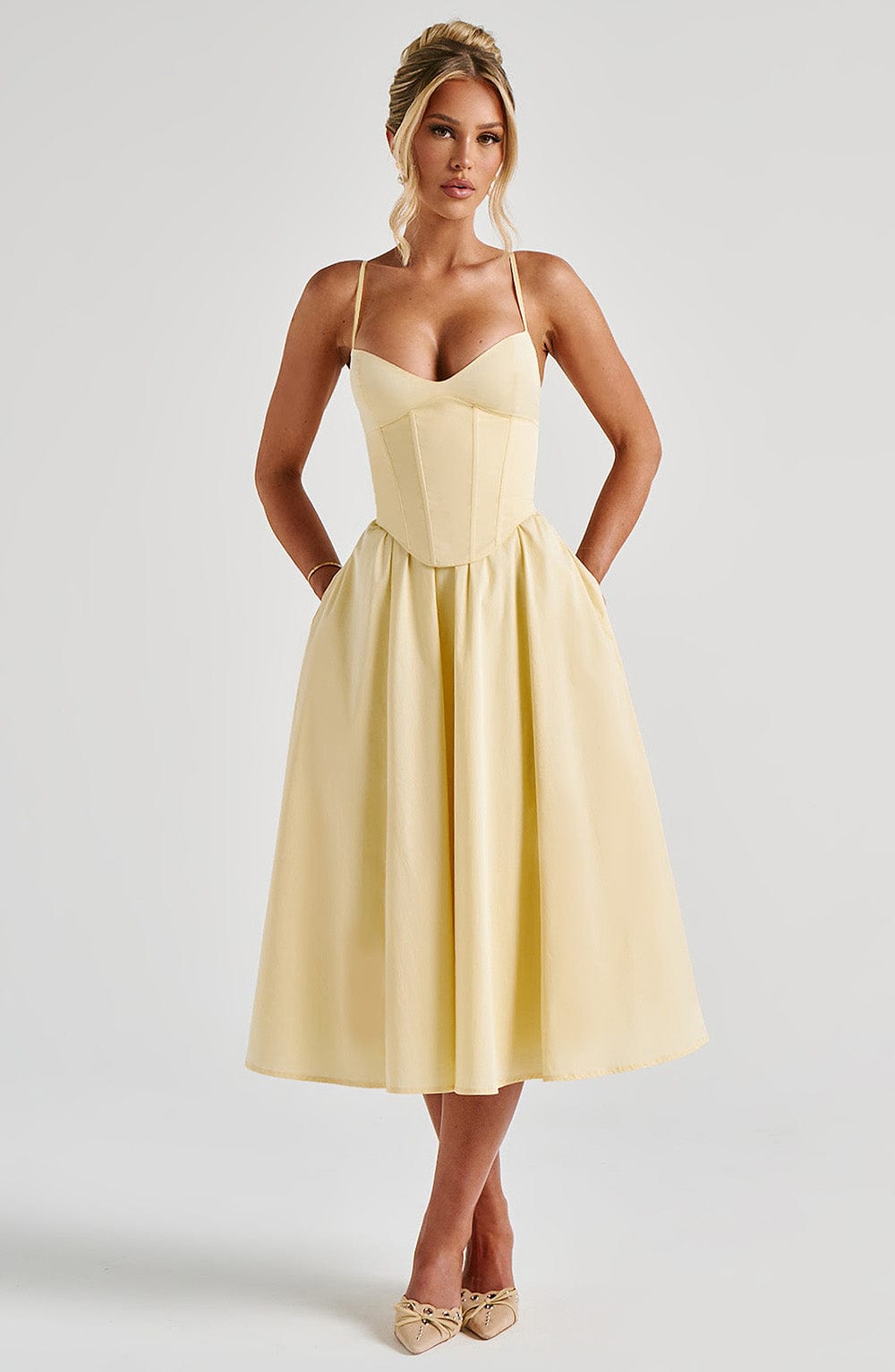 Vestido Midi Amarillo Voilé Corsé Camila