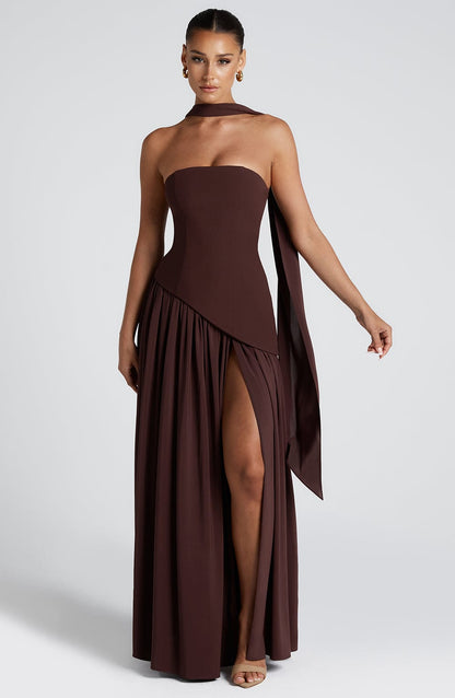 Brown strapless satin maxi dress with high slit and sculpted waist – AURÉLE by Moudier

