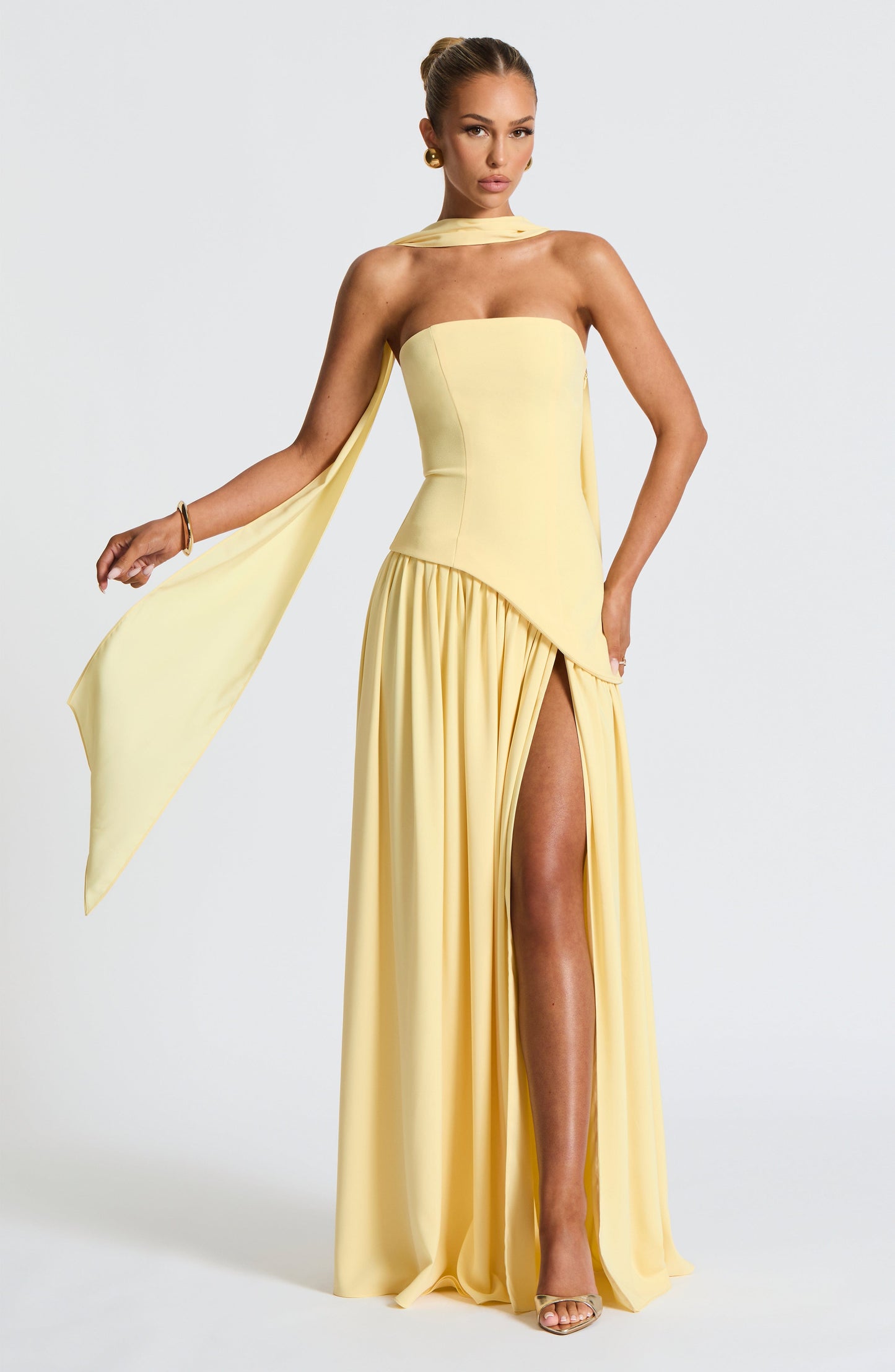 Aurelia Yellow Halter Open-Back Evening Maxi Dress
