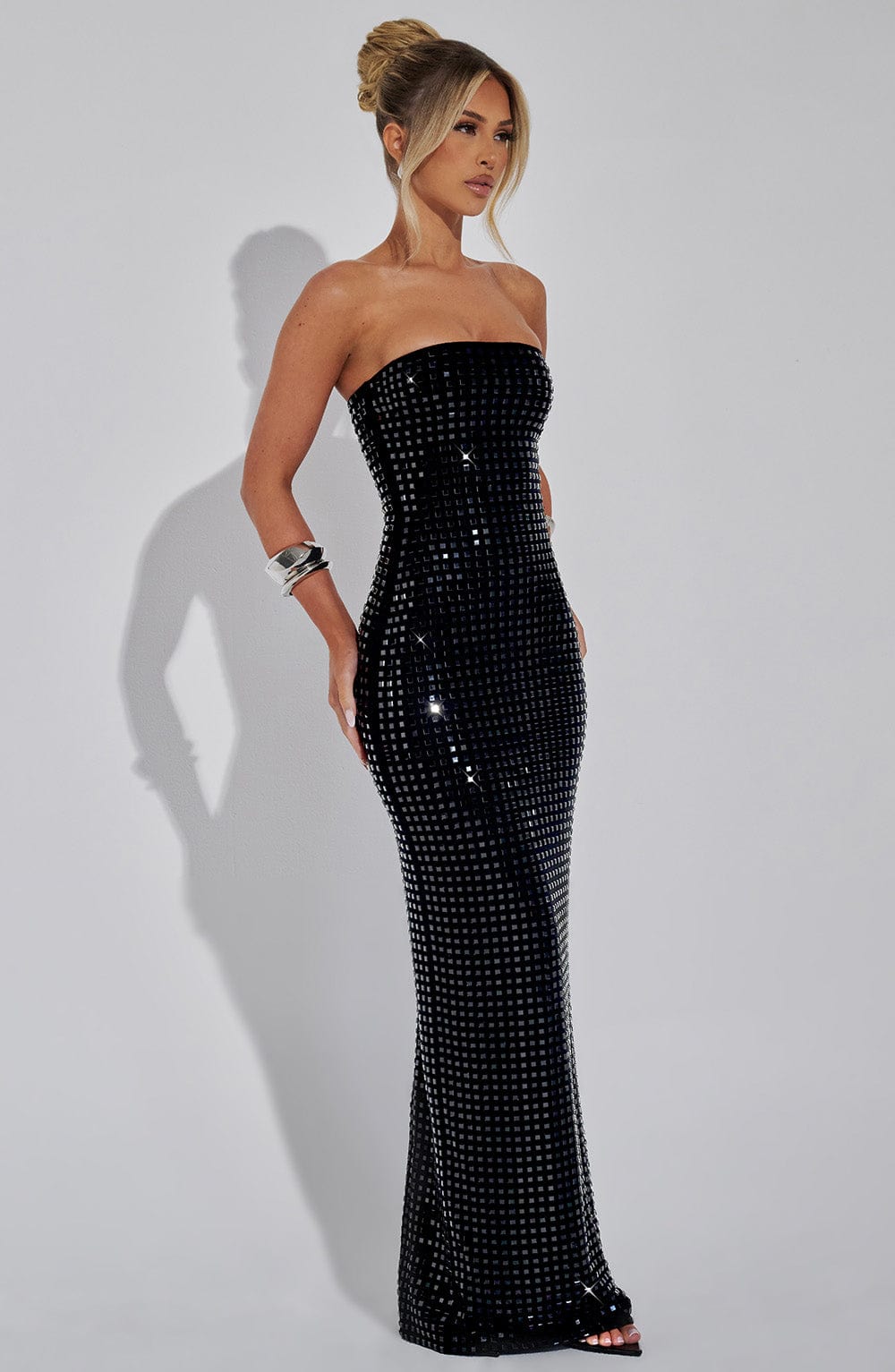 Vestido Maxi Negro Malla Pedrería Nerea