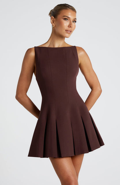 Vestido Mini Ciruela Barco Plisado Romina