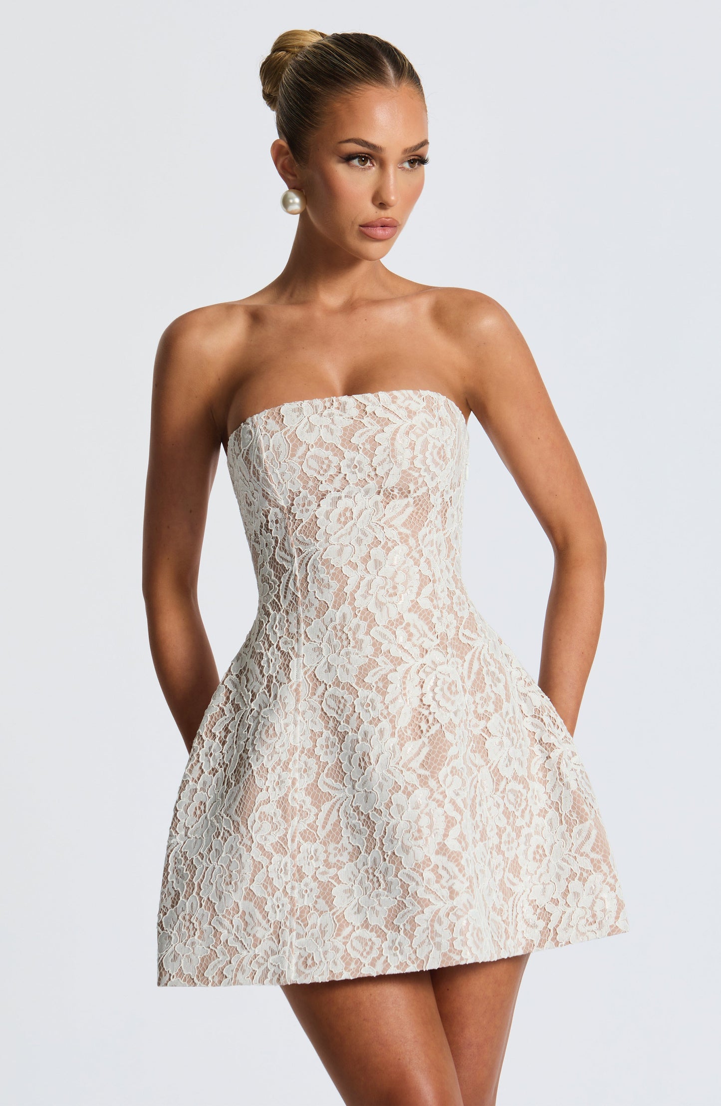 Vestido Mini Marfil Encaje Burbuja Nuria