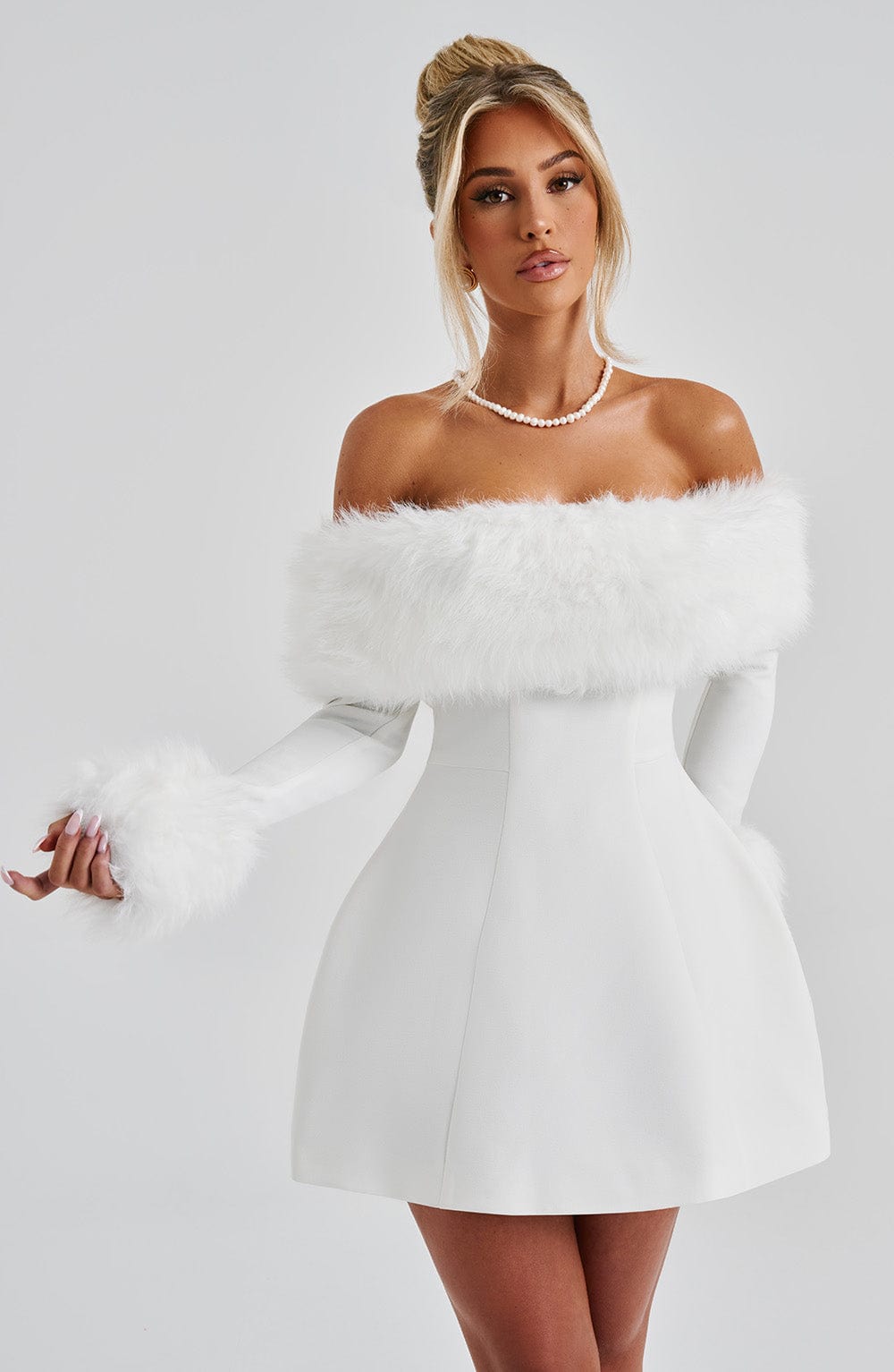 Vestido Mini Marfil Bardot Piel Valeria